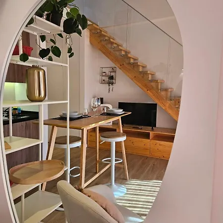 Neo N8 * 大马里尼亚